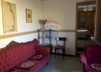 Soggiorno - Casa indipendente via castello
 
44, Gangi - foto 1