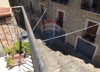 Edificio all\'aperto - Casa indipendente via castello
 
44, Gangi - foto 13