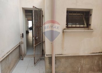Edificio all\'aperto - Commercial Premises Via Livio Bassi
 
157/159, Trapani - photo 13