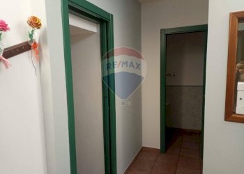 Hall / corridoio - Locale Commerciale C.so Paolo Agliata
 
121, Petralia Sottana - foto 10