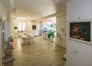 Sala da pranzo - Villa CONTRADA POZZILLO, Cinisi - photo 43