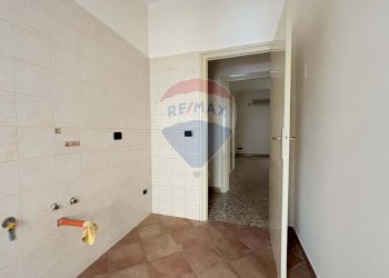 Stanza vuota - Four-room apartment Via Aldo Moro
 
36, Monreale - photo 4