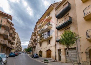 Strada principale - Appartamento Via Antonino Lo Presti
 
59, Salemi - foto 28