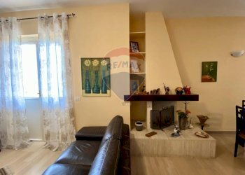 Soggiorno - Stabile - Palazzo Via Ponticello Oneto
 
7, Palermo - foto 6