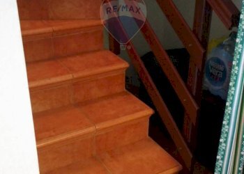 Scale - Casa indipendente via Giuseppe Garibaldi
 
258, Petralia Sottana - foto 6