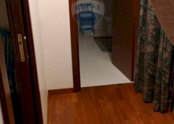 Hall / corridoio - Casa indipendente via Giuseppe Garibaldi
 
258, Petralia Sottana - foto 7