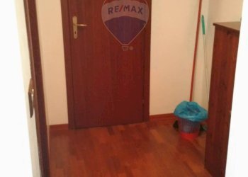 Hall / corridoio - Casa indipendente via Giuseppe Garibaldi
 
258, Petralia Sottana - foto 13