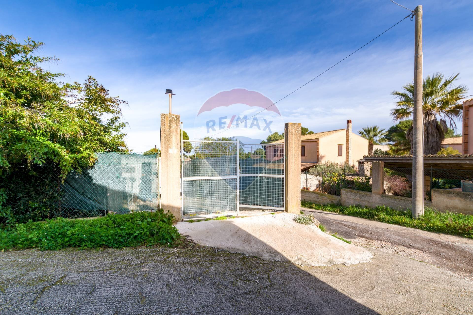 Cancello principale di ingresso - Terreno agricolo via Ragosia, Valderice - foto 2