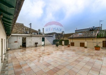 Terrazzo - Appartamento Corso Mazzini
 
154, Castellana Sicula - foto 22