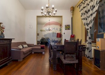 Terrazzo - Appartamento Corso Mazzini
 
154, Castellana Sicula - foto 24