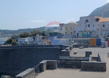 Edificio all\'aperto - Bilocale Via San Giovanni
 
6, Forio - foto 22