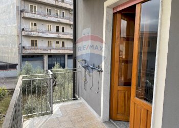 Balcone - Quadrilocale VIA DEI VOLTAIRE
 
SN, Adrano - foto 25