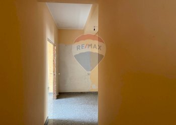 Hall / corridoio - Quadrilocale VIA DEI VOLTAIRE
 
SN, Adrano - foto 12