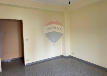 Stanza vuota - Quadrilocale VIA DEI VOLTAIRE
 
SN, Adrano - foto 22