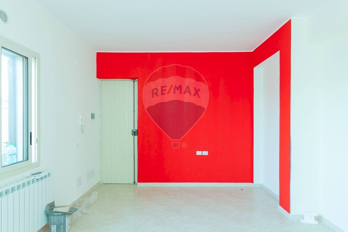 Stanza vuota - Bilocale Via Poggio San Secondo
 
4, Caltagirone - foto 3