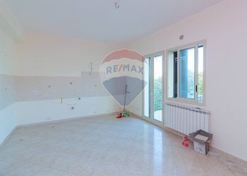 Stanza vuota - Bilocale Via Poggio San Secondo
 
4, Caltagirone - foto 2