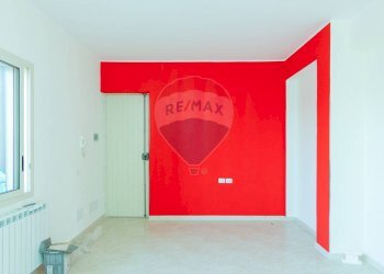 Stanza vuota - Bilocale Via Poggio San Secondo
 
4, Caltagirone - foto 3