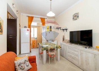 Sala da pranzo - Quadrilocale Via Castello Ursino
 
46, Catania - foto 6