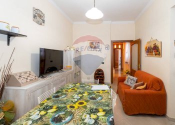 Sala da pranzo - Quadrilocale Via Castello Ursino
 
46, Catania - foto 8