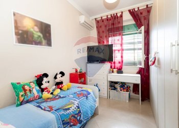 Camera / camera da letto - Quadrilocale Via Castello Ursino
 
46, Catania - foto 9