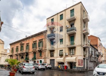 Edificio all\'aperto - Quadrilocale Via Castello Ursino
 
46, Catania - foto 26