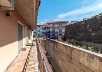 Balcone - Quadrilocale Via Corsaro
 
14, Camporotondo Etneo - foto 14