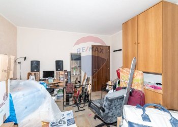 Camera / camera da letto - Quadrilocale Via Corsaro
 
14, Camporotondo Etneo - foto 22