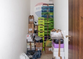 Dispensa di stoccaggio - Quadrilocale Via Corsaro
 
14, Camporotondo Etneo - foto 29