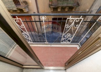 Balcone - Casa indipendente VIA VESPRI
 
52-54-56, Caltagirone - foto 16