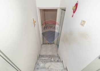 Hall / corridoio - Casa indipendente VIA VESPRI
 
52-54-56, Caltagirone - foto 19