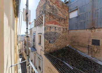 Edificio all\'aperto - Casa indipendente VIA VESPRI
 
52-54-56, Caltagirone - foto 27