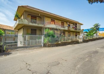 Casa all\'aperto - Appartamento Via Paolo vasta
 
5, Aci Sant'Antonio - foto 1