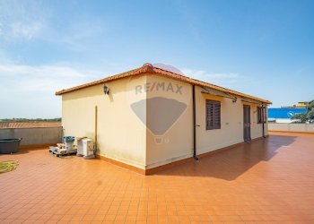 Terrazza - Appartamento Via Paolo vasta
 
5, Aci Sant'Antonio - foto 3