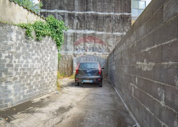 Parcheggio - Appartamento Via Paolo vasta
 
5, Aci Sant'Antonio - foto 24