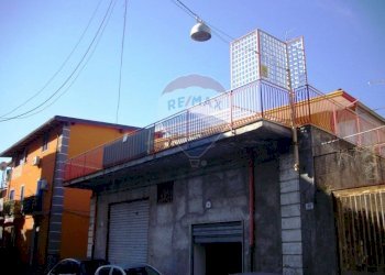 Edificio all\'aperto - Magazzino Via De Lorenzo
 
182/186, Catania - foto 4
