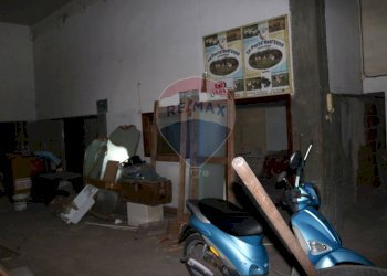 Parcheggio - Magazzino Via De Lorenzo
 
182/186, Catania - foto 25