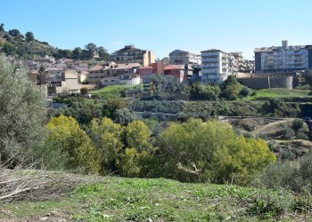 Edificio all\'aperto - Terreno edificabile Via Catanzaro
144, Valguarnera Caropepe - foto 9