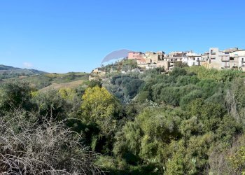 Vista delle montagne - Terreno edificabile Via Catanzaro
144, Valguarnera Caropepe - foto 15
