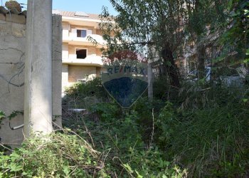 Edificio all\'aperto - Terreno edificabile Via Catanzaro
144, Valguarnera Caropepe - foto 28