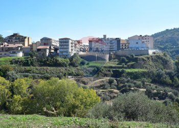 Edificio all\'aperto - Terreno edificabile Via Catanzaro
144, Valguarnera Caropepe - foto 35