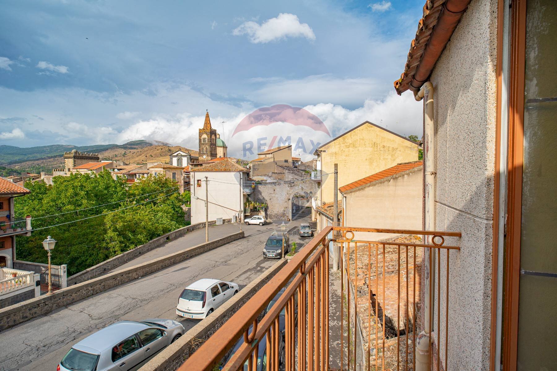 Balcone - Casa indipendente via Erasmo Marotta
 
19, Randazzo - foto 1