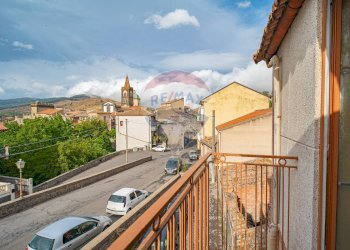 Balcone - Casa indipendente via Erasmo Marotta
 
19, Randazzo - foto 1
