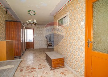 Hall / corridoio - Casa indipendente via Erasmo Marotta
 
19, Randazzo - foto 24