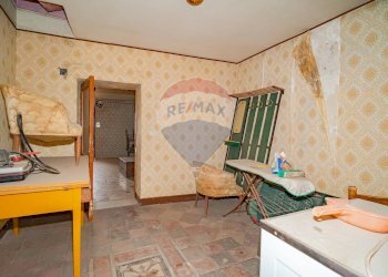 Cucina - Casa indipendente via Erasmo Marotta
 
19, Randazzo - foto 26