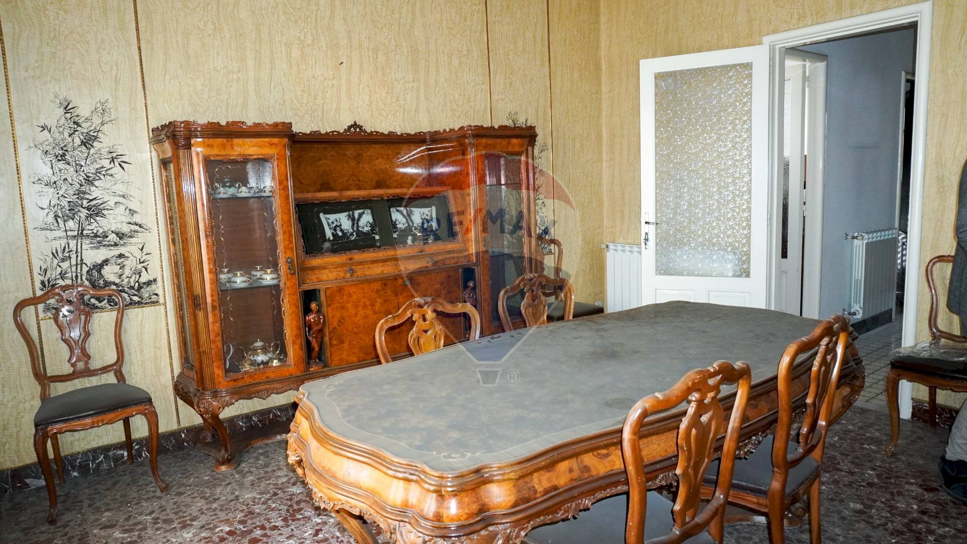 Sala da pranzo - Appartamento via de giovanni
 
10 - 26, Adrano - foto 2