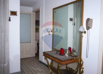 Hall / corridoio - Appartamento via de giovanni
 
10 - 26, Adrano - foto 12