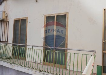 Balcone - Appartamento via de giovanni
 
10 - 26, Adrano - foto 13