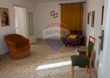 Camera / camera da letto - Appartamento via de giovanni
 
10 - 26, Adrano - foto 36