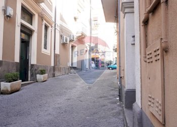 Edificio all\'aperto - Appartamento via de giovanni
 
10 - 26, Adrano - foto 52