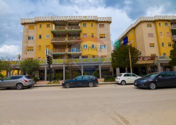 Edificio all\'aperto - Appartamento via Madonna della Via
 
161, Caltagirone - foto 3